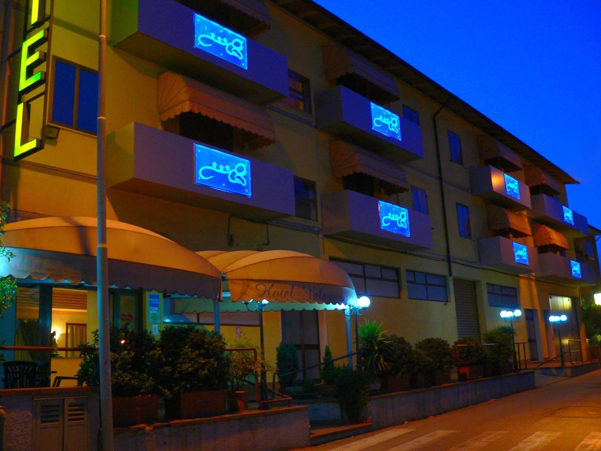 Valmarina Hotel Calenzano Ngoại thất bức ảnh