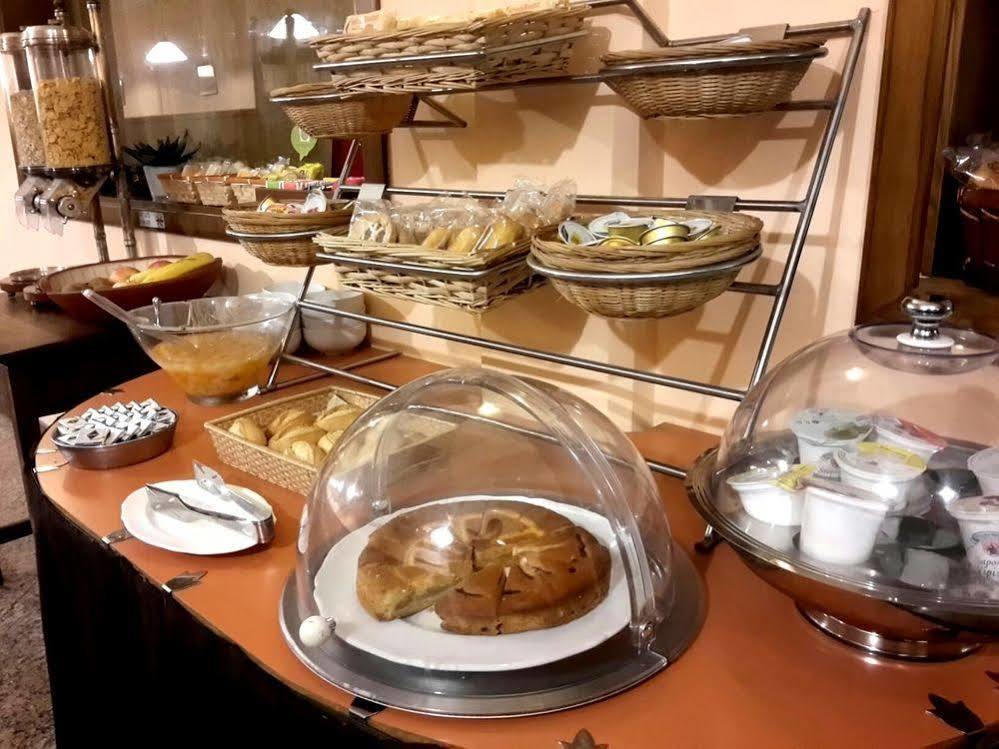 Valmarina Hotel Calenzano Ngoại thất bức ảnh